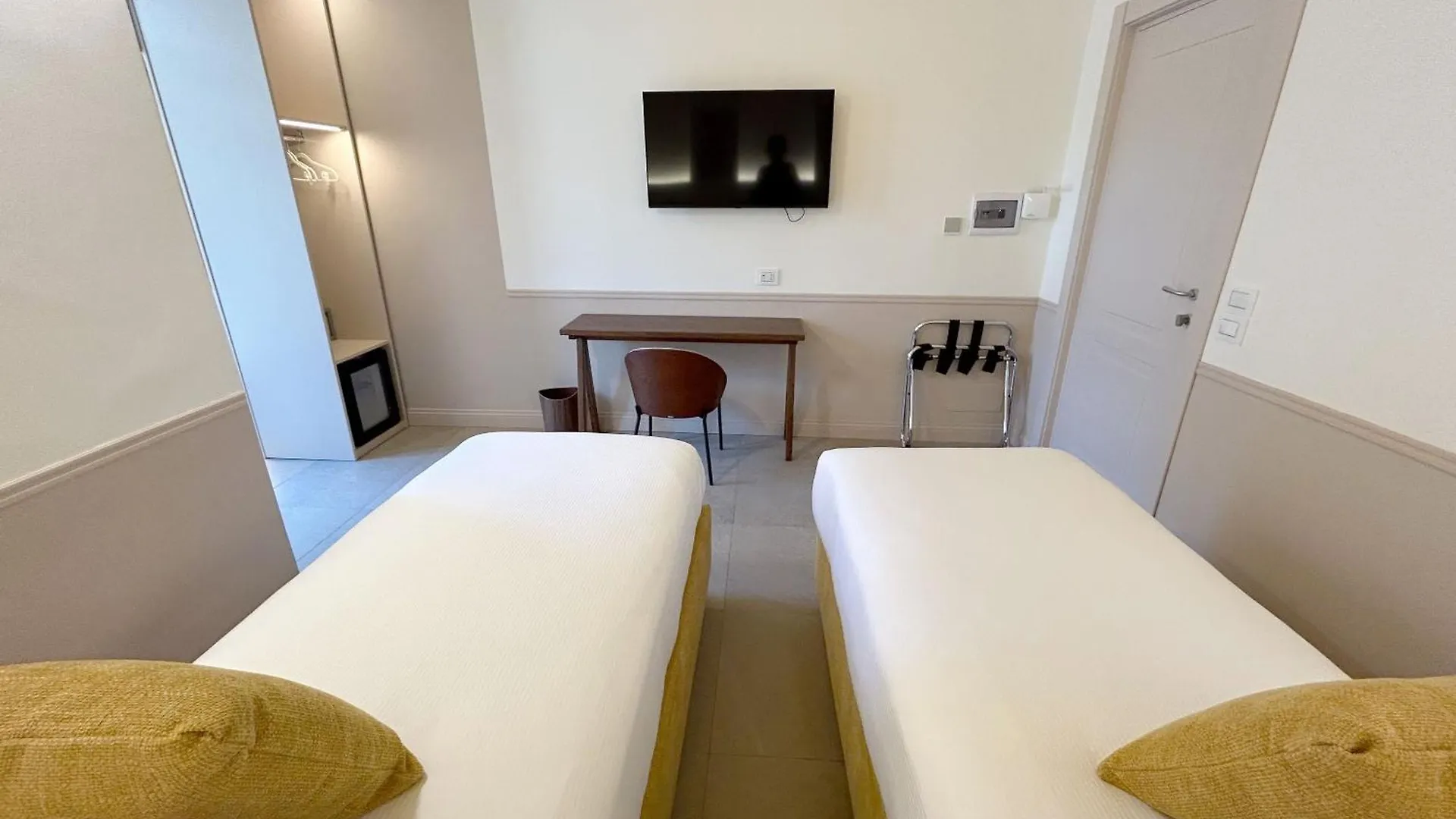 Astom Suites Rome Apartment